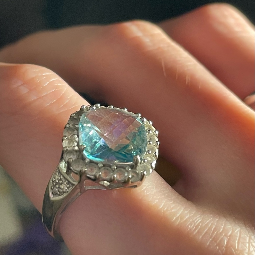 HUGE Vtg Solid Gold Diamond Ice Blue Topaz Cushion Square Halo Statement Ring